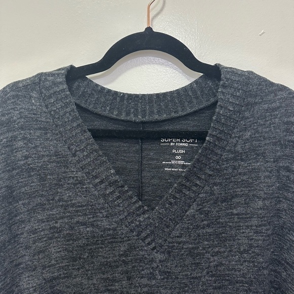Super Soft by Torrid Charcoal Longsleeve Top - Picture 6 of 9
